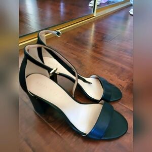 Kelly And Katie Sandals size 9.5, black great condition. Heel 3 1/4